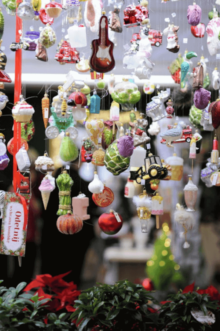 Aranżacja z bombkami.